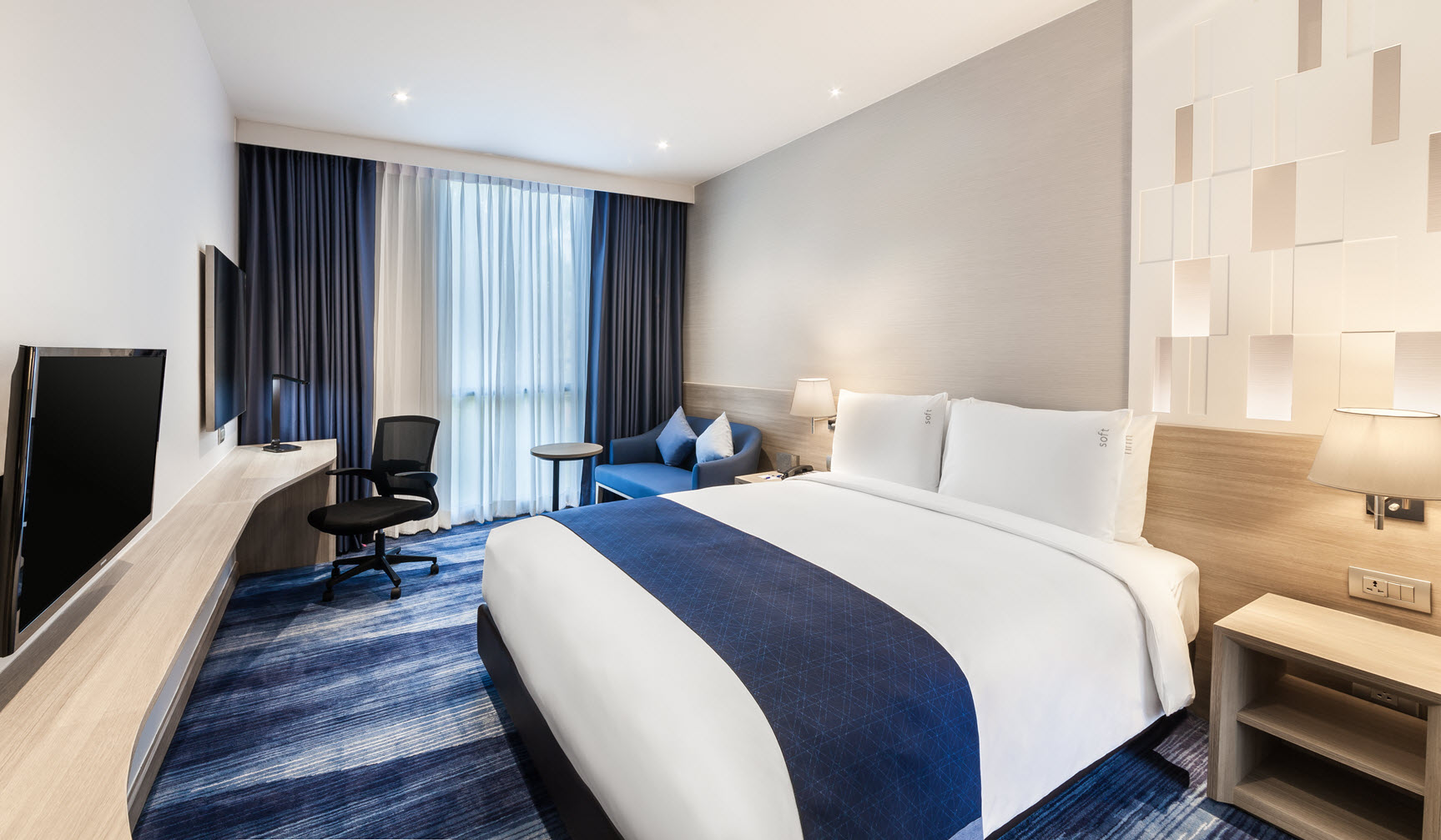 Accommodation Holiday Inn Express Bangkok Soi Soonvijai Accommodation Holiday Inn Express Bangkok Soi Soonvijai